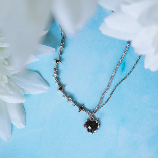 Asymmetrical Black Heart Necklace inspired by K-pop idols
