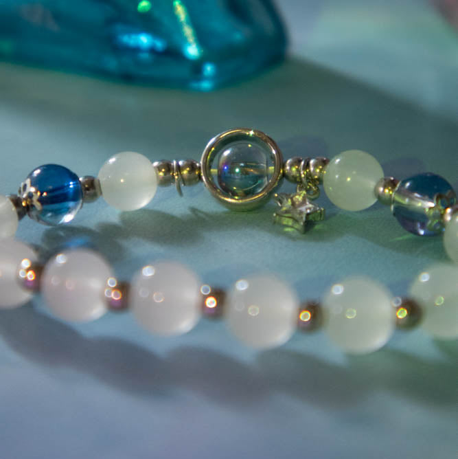 Synthetic Cat's Eye Stone Bracelet with Star Pendant