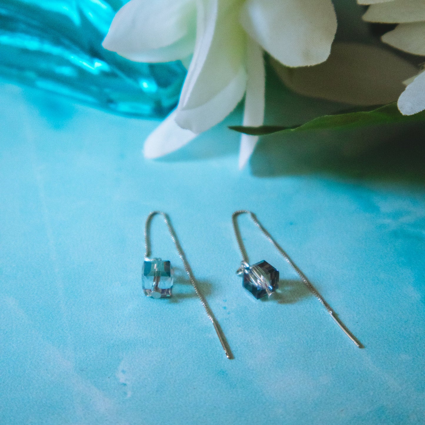 Aurora Cube threader chain earrings