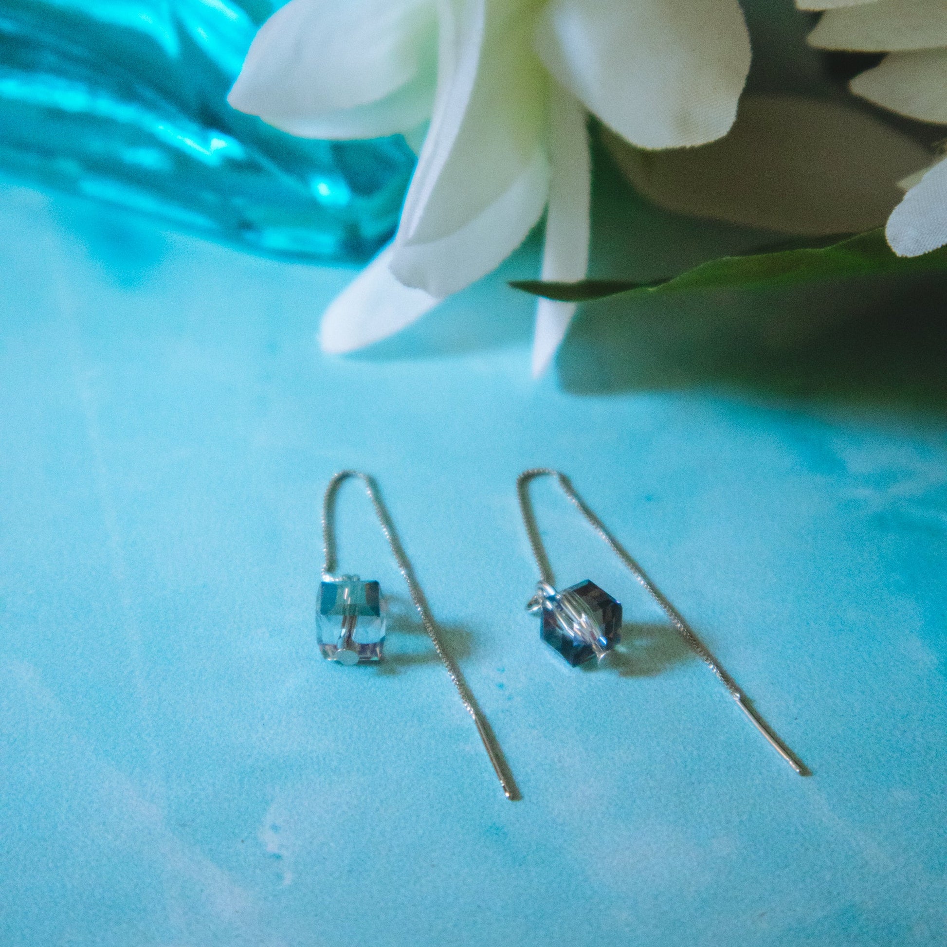 Aurora Cube threader chain earrings